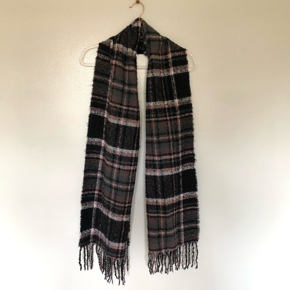 Steve Madden Scarf Plaid Warm Soft Fringe - Picture 1 of 6